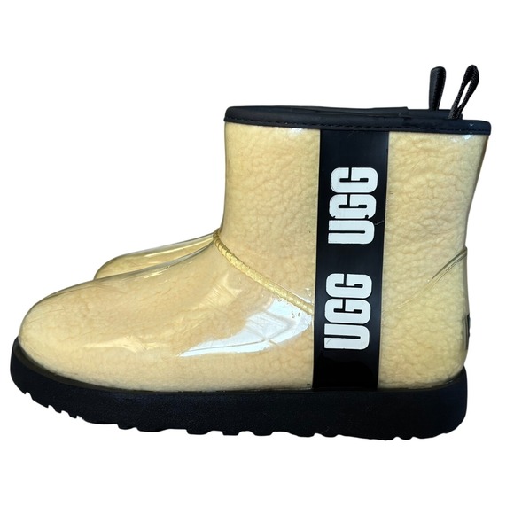 UGG Classic Clear Mini Boot Natural Black Waterproof  Sz 8 Sheepskin Cozy Winter - Picture 1 of 12
